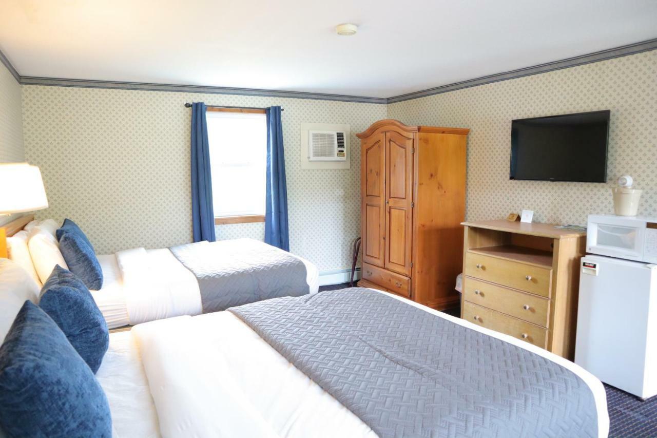 The Villager Motel Бартлетт Экстерьер фото